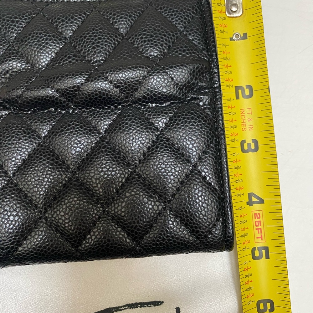 CHANEL Black Quilted Caviar Leather Mini Wallet with Gold CC - Picture 4 of 5